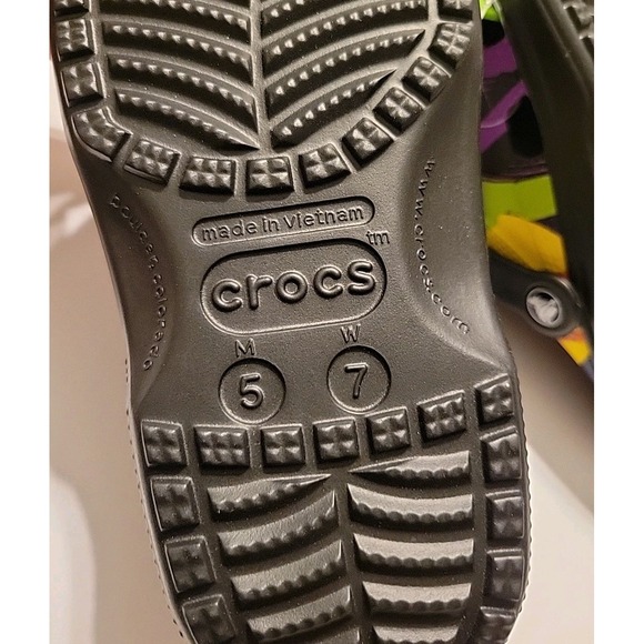 Disney Parks Halloween 2024 Mickey's Pumpkin Patch Adult Clogs Crocs Size M5/W7 - Picture 5 of 7